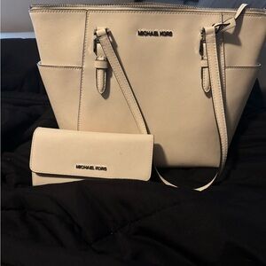 Michael Kors Cream Tote and Wallet Set